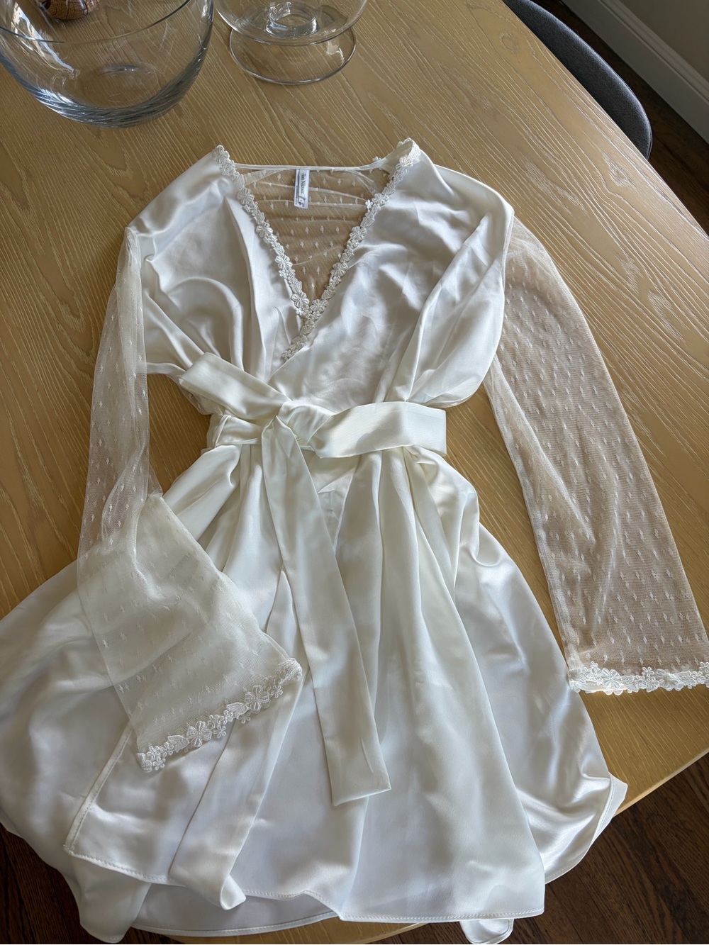 Flora Nikrooz Showstopper Ivory Bridal Satin Lace Robe M